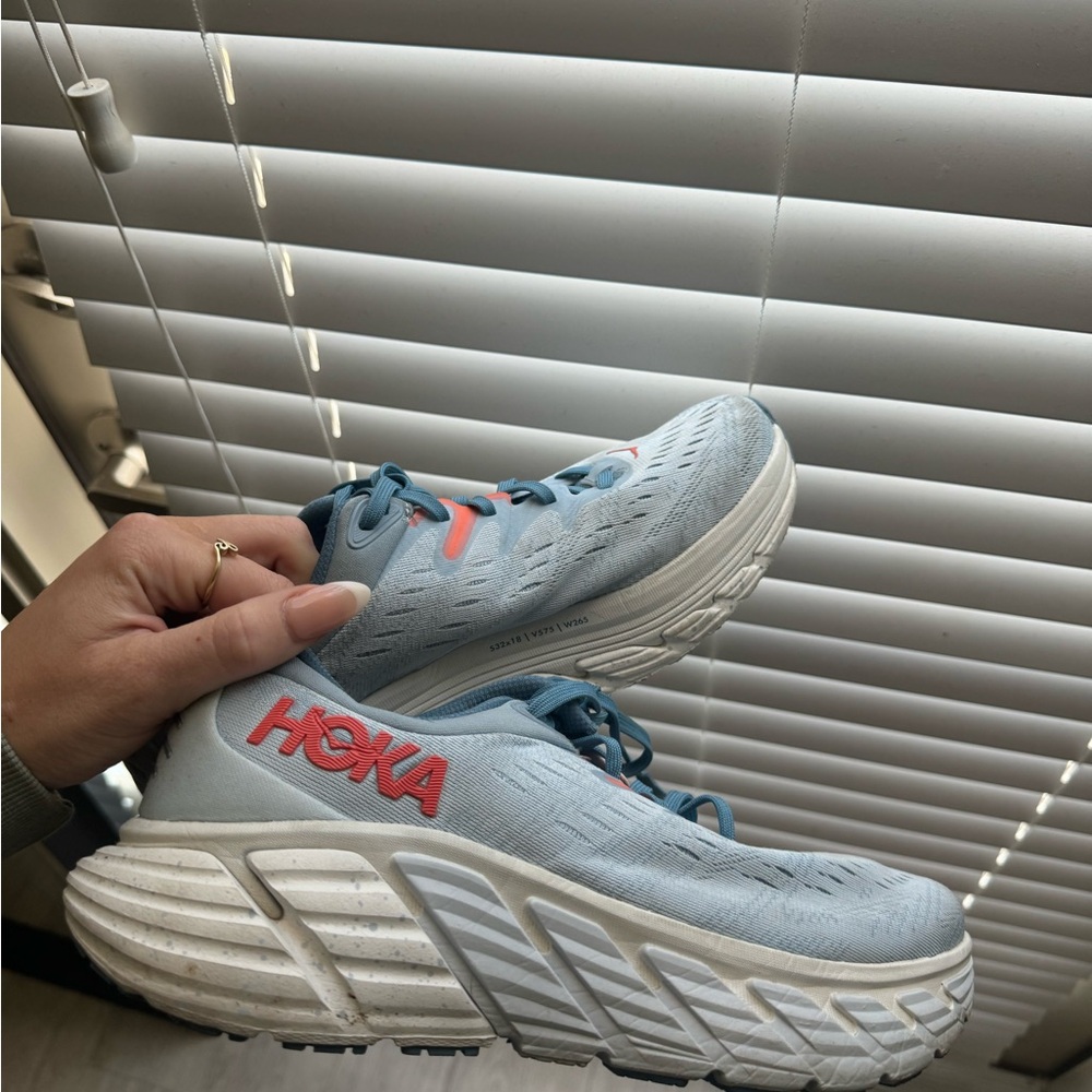gently worn HOKAS